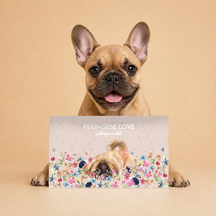 Carte De Visite Chien Pékinois jouant avec des fleurs