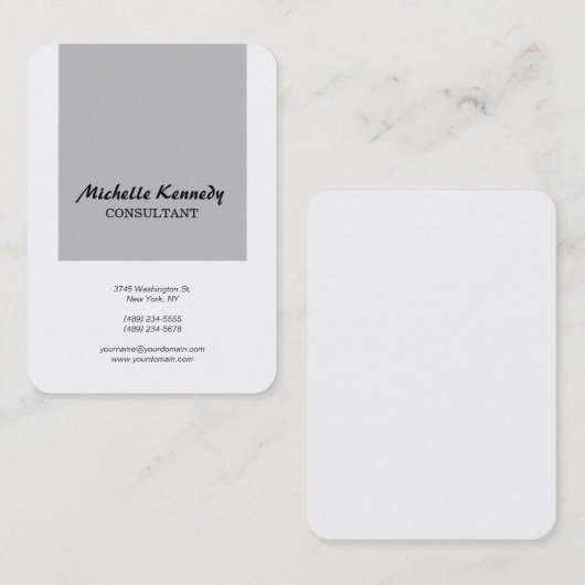 Carte De Visite Chubby Vertical Moderne Simple Gris Blanc Script (Devant / Derrière)