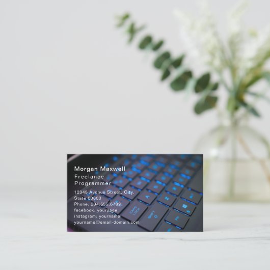 Carte De Visite Clavier Code QR Programmeur Informatique bleu (Debout devant)