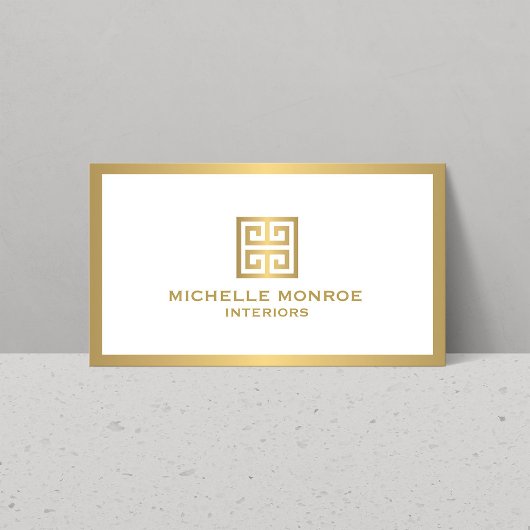 Carte De Visite Clé grecque or sur le concepteur intérieur blanc