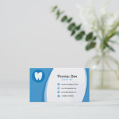 Carte De Visite Clinique dentaire de dentiste bleu avec le logo de (Debout devant)