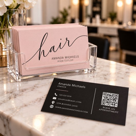 Carte De Visite Code QR de script de coiffeur rose pastel
