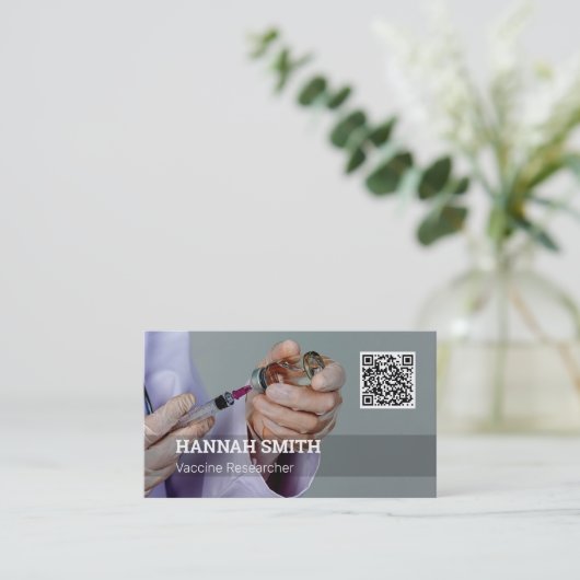 Carte De Visite Code QR du chercheur sur le vaccin (Debout devant)
