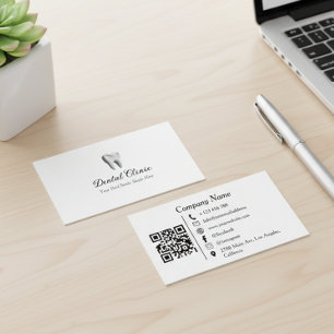 Carte De Visite Code QR du logo de la clinique dentaire moderne 