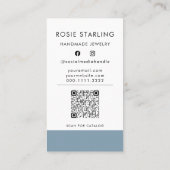 Carte De Visite Code QR Joli script Artisan bleu pâle vertical (Dos)