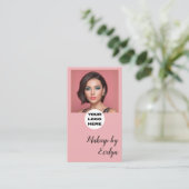 Carte De Visite Code QR Logo Script Rose Pâle Photo Maquillage (Debout devant)