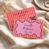 Carte De Visite Code QR manuscrit Groovy Stripes Cherry Pink
