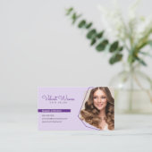 Carte De Visite Code QR Maquillage Coiffeur Violet Élégant Moderne (Debout devant)