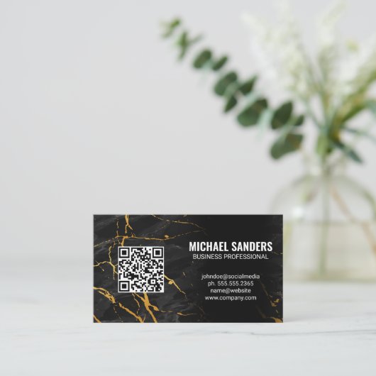 Carte De Visite Code QR | Marbre noir or (Debout devant)
