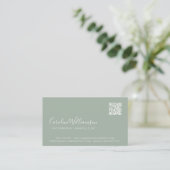 Carte De Visite Code QR photo de style vert sauge moderne tendance (Debout devant)