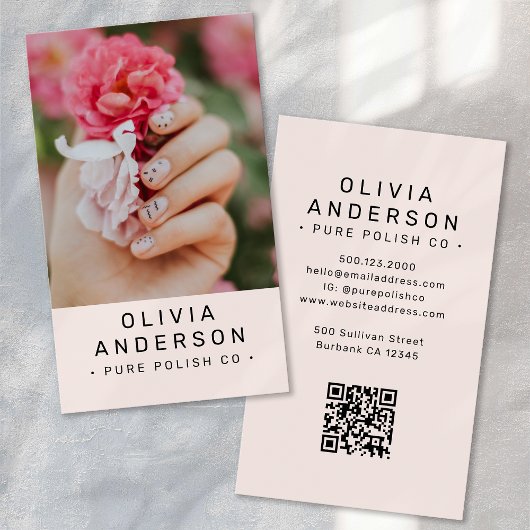 Carte De Visite Code QR photo de technique des ongles rose blush