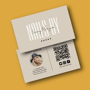 Carte De Visite Code QR photo de technologie d'ongles beige minima