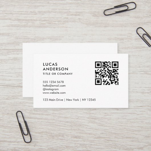 Carte De Visite Code QR professionnel minimum personnalisé noir et (Devant/Arrière en situation)