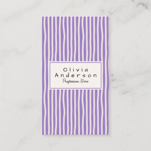 Carte De Visite Code QR tendance pour les rayures de main violette (Devant)