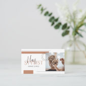 Carte De Visite Coiffeur Coiffeuse Moderne Élégant Code QR (Debout devant)