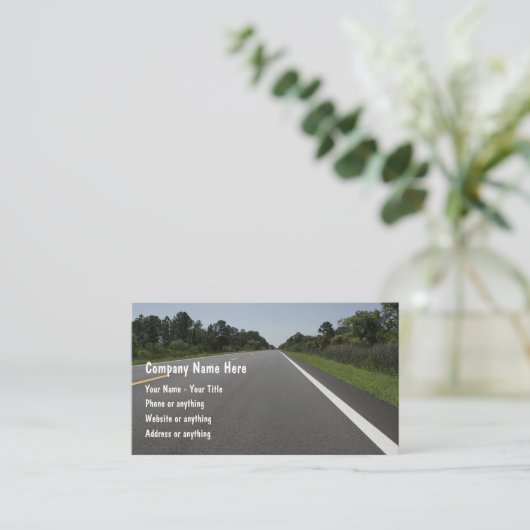 Carte De Visite Conception automobile à vue sur la route (Debout devant)