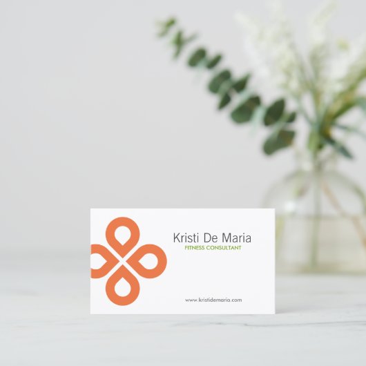 CARTE DE VISITE CONCEPTION DE CLOVER EN ORANGE (Debout devant)