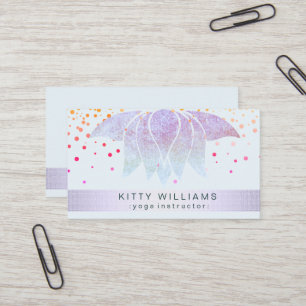 Carte De Visite Confettis roses d'instructeur de yoga de fleur de
