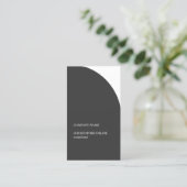 Carte De Visite Consultant simple et élégant en gris foncé blanc (Debout devant)