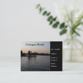 Carte De Visite Cottagers Immobilier (Debout devant)