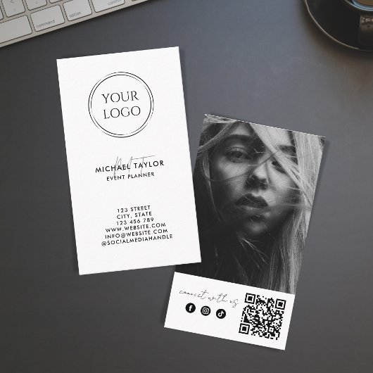 Carte De Visite Custom Modern Social Media Code QR Logo photo