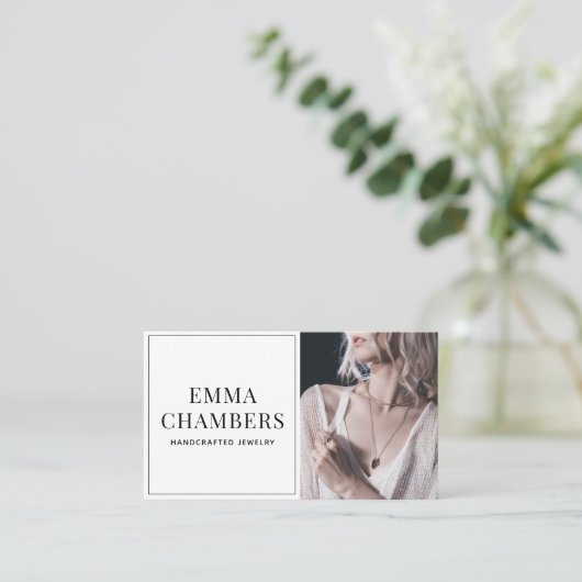 Carte de visite de bijouterie (Debout devant)