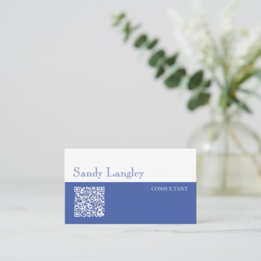 Carte de visite de code QR bleu et blanc minimal (Debout devant)