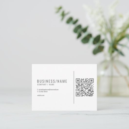 Carte de visite de code QR gris et blanc (Debout devant)