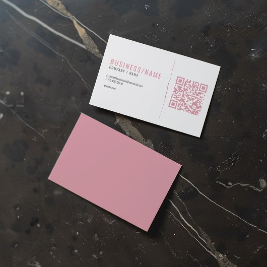 Carte de visite de code QR gris et rose