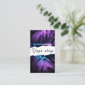 Carte de visite de la boutique de vapotage Fumer (Debout devant)