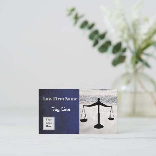Carte de visite de l'avocat (Debout devant)