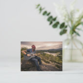 Carte de visite de leçons de guitare ou de musique (Debout devant)