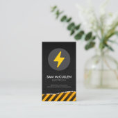 Carte de visite de l'entrepreneur en électricité (Debout devant)