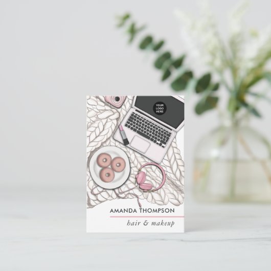 Carte de visite de mode de beauté rose chic (Debout devant)