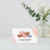 Carte de visite de pâtissier (Debout devant)