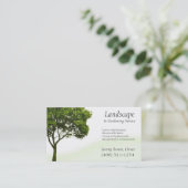 Carte de visite de soin d'arbre ou de pelouse (Debout devant)
