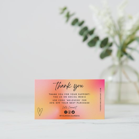 Carte de visite d'insertion multimédia orange (Debout devant)