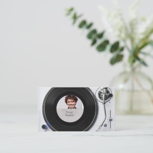 Carte de visite DJ (Debout devant)