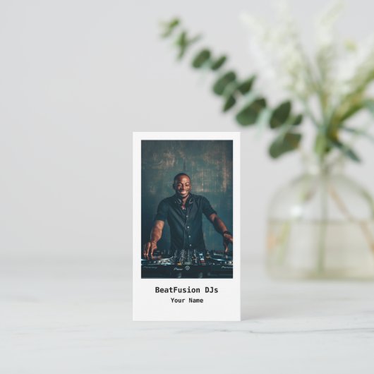 CARTE DE VISITE DJ (Debout devant)