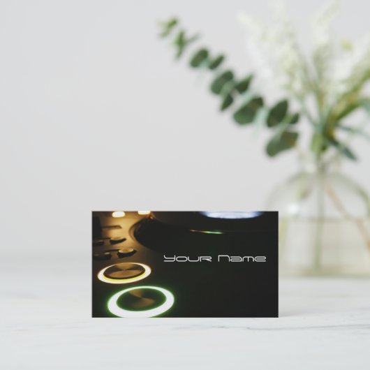 Carte de visite DJ (Debout devant)