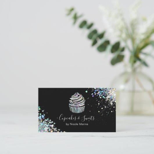 Carte De Visite Elégant Chef pâtissier de luxe Rainbow Cupcake (Debout devant)