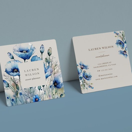 Carte de visite élégant de la fleur de pavot bleu