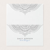 Carte De Visite Élégant Mandala Ornate Gris Argent (Extérieur déplié)