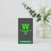 Carte De Visite Élégant Monogrammé (Code QR) Vert & Noir Mat (Debout devant)