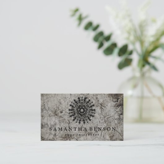 Carte De Visite Élégant noir et blanc Lotus Flower Logo Yoga (Debout devant)