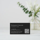 Carte De Visite Élégant QR Code professionnel noir (Debout devant)
