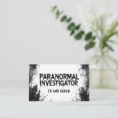 Carte De Visite Enquêteur paranormal hanté (Debout devant)