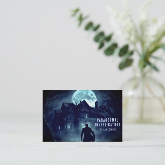Carte De Visite Enquêteur paranormal Hauné Mansion Plelmoon (Debout devant)