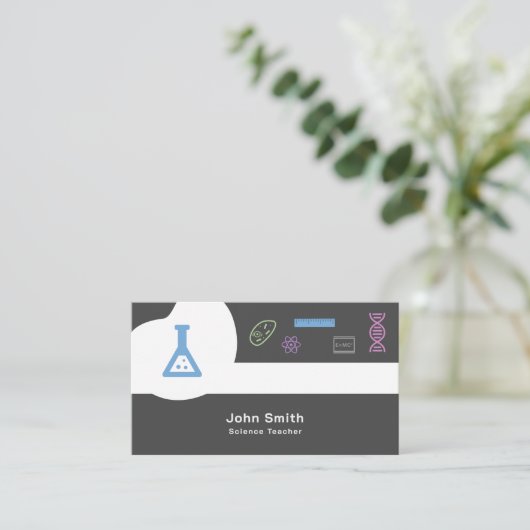 Carte de visite enseignant en sciences (Debout devant)