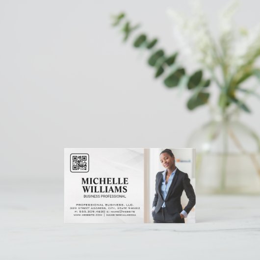 Carte De Visite Femme d'affaires | Code de réponse rapide (Debout devant)